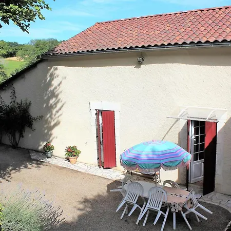 Holiday home Maison De Charme A La Ferme Avec Jardin, Cheminee Et Wifi, Pres De Perigueux - Fr-1-616-40 Mensignac